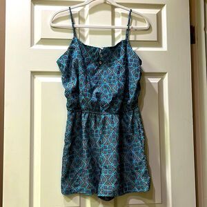 Love Reign Women’s Medium Turquoise & Black Romper w Pockets